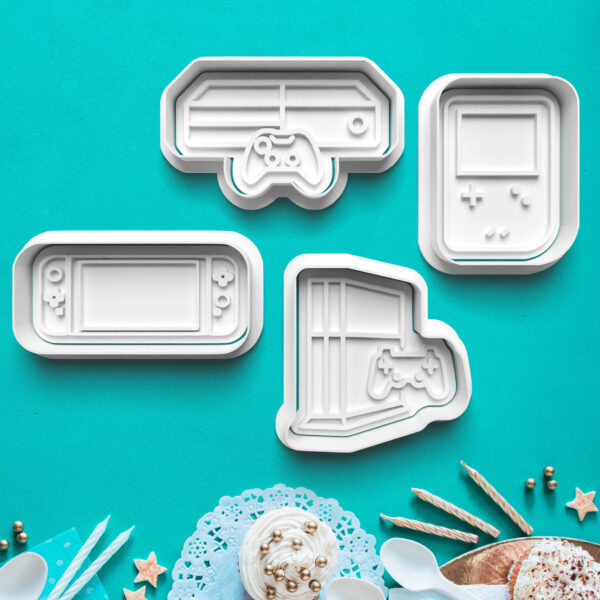 Videohra - Sada 4ks vykrajovačiek s pečiatkou
